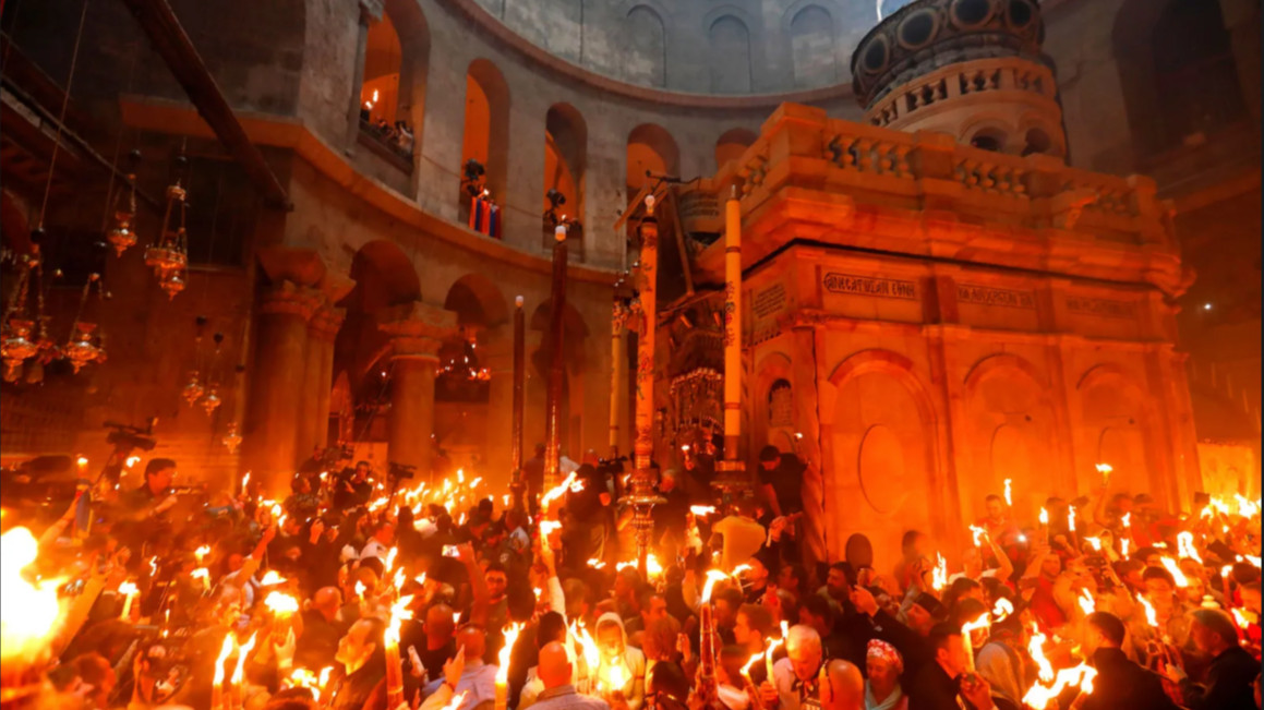 The Holy Fire in Jerusalem: Sovereignty and Polemics in the Interconfessional History of a Medieval Mediterranean Miracle